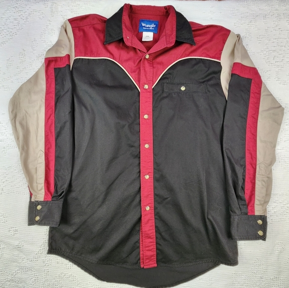 Wrangler Other - Wrangler Men's Button Down Top Size Medium